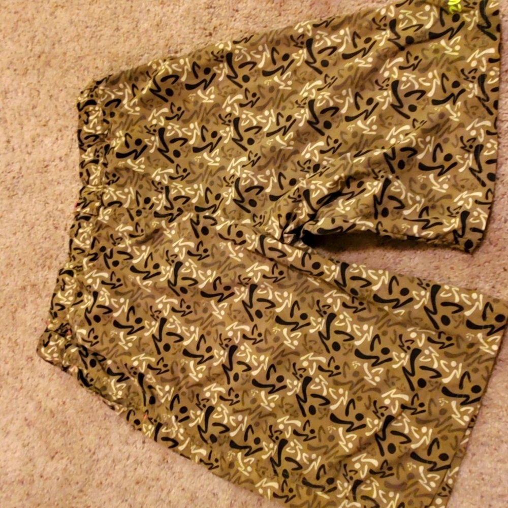 Zumba print long shorts